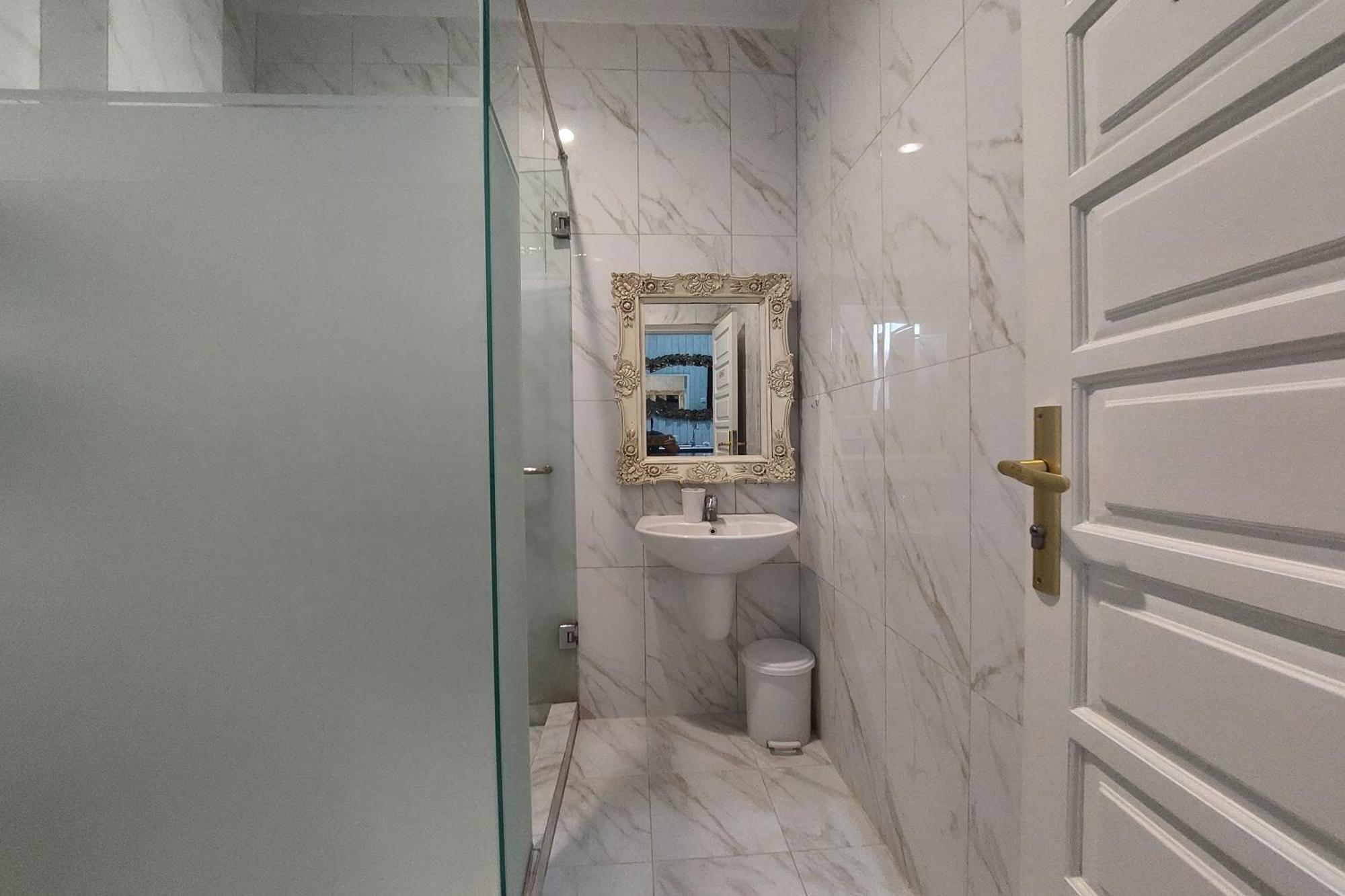 Nonie'S Huis Hotel 메단 외부 사진