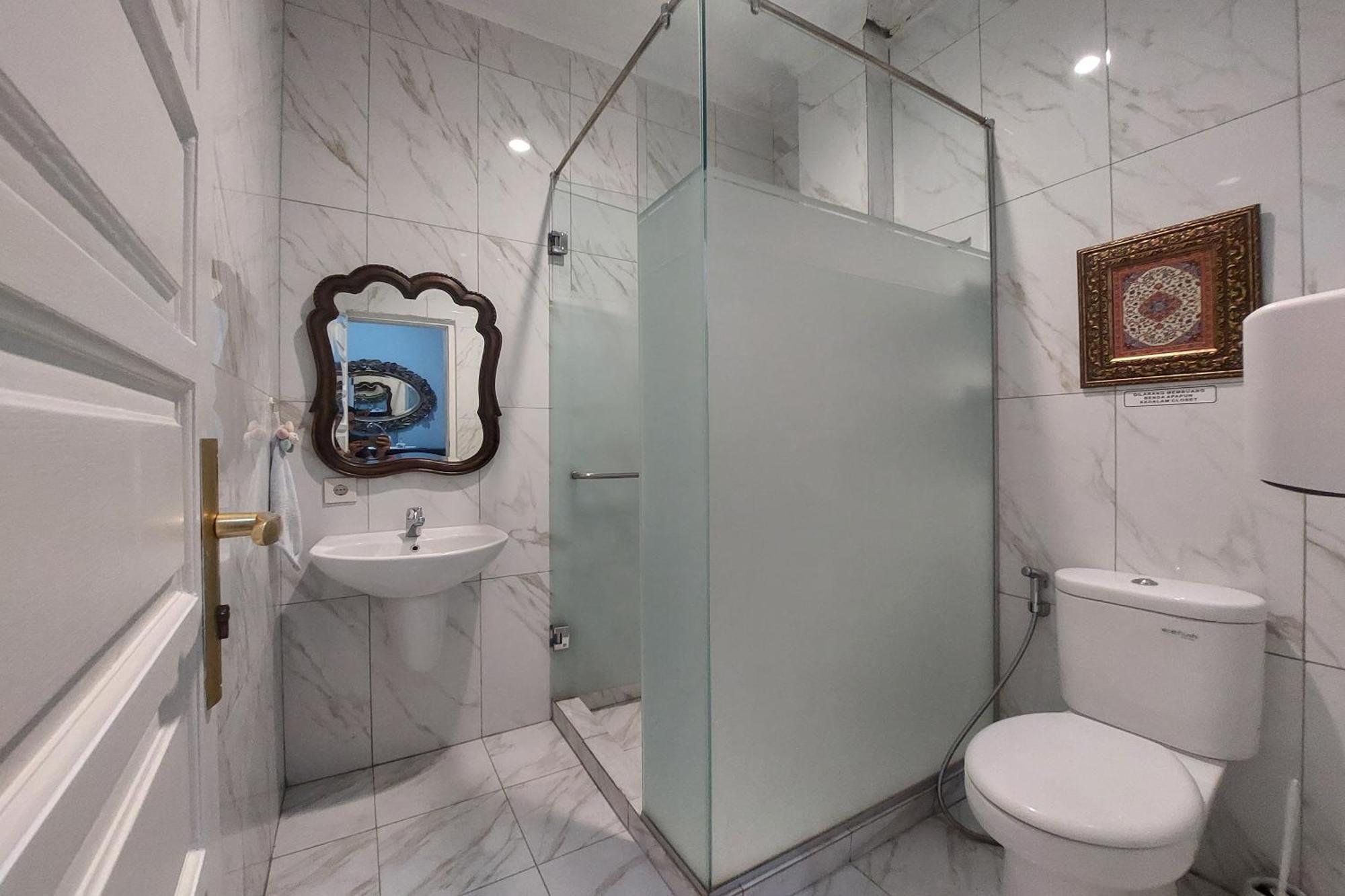 Nonie'S Huis Hotel 메단 외부 사진
