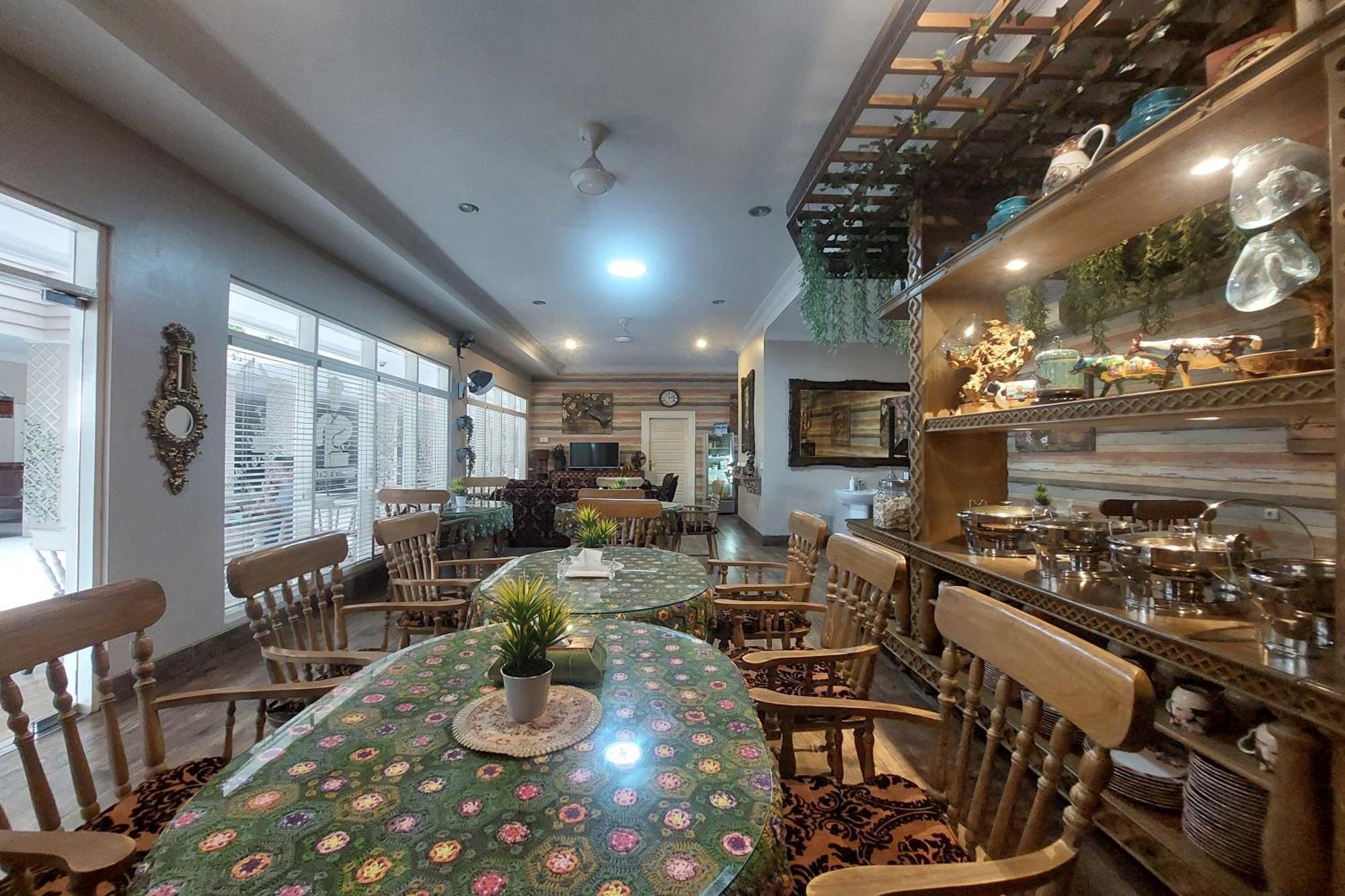 Nonie'S Huis Hotel 메단 외부 사진