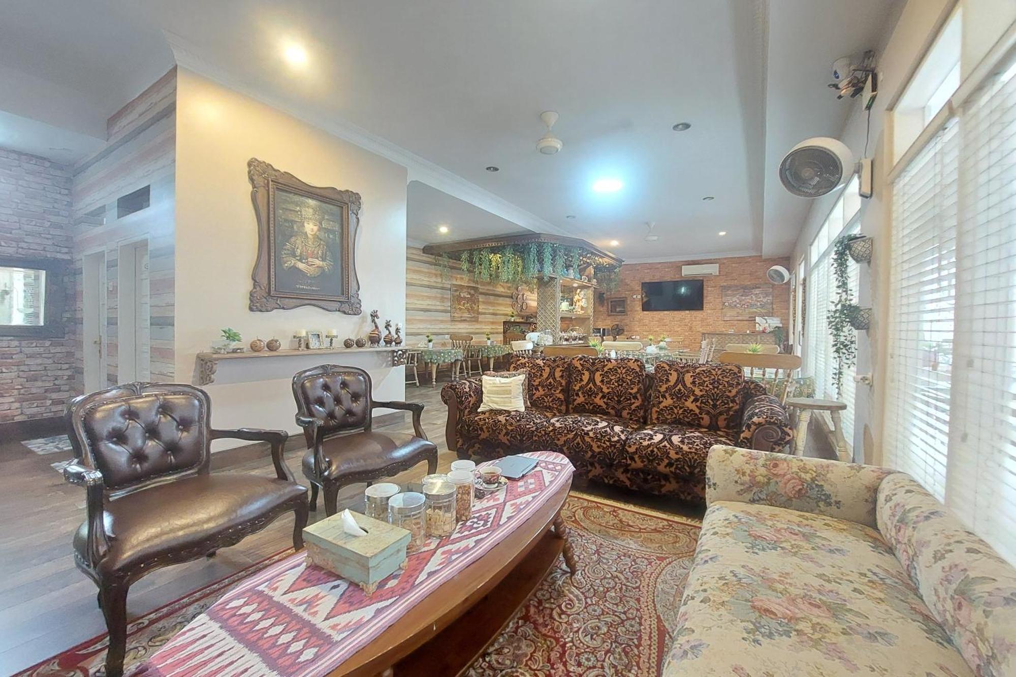Nonie'S Huis Hotel 메단 외부 사진